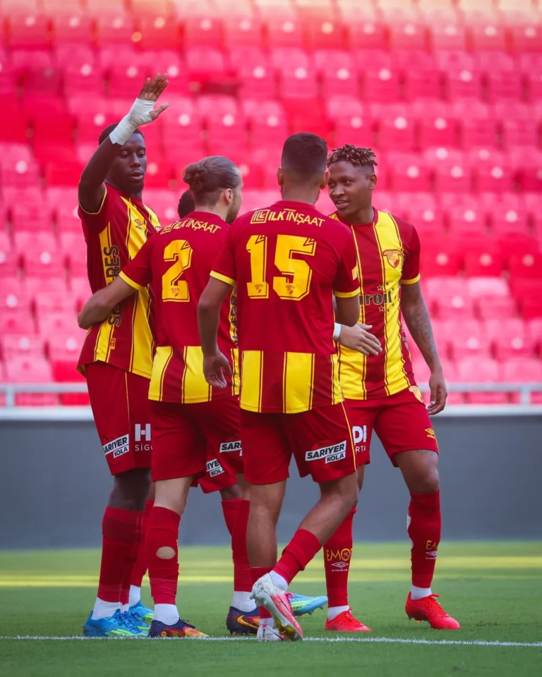 Göztepe’den Yeni Sezon Öncesi Savunma Şovu