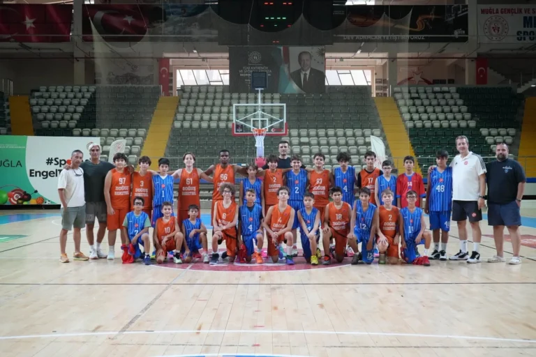 Menteşe’de 30 Ağustos Zafer Bayramı Basketbol Turnuvası
