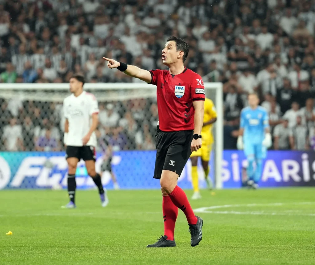 Süper Lig Hakem İstatistikleri: İlk 6 Haftada Öne Çıkanlar