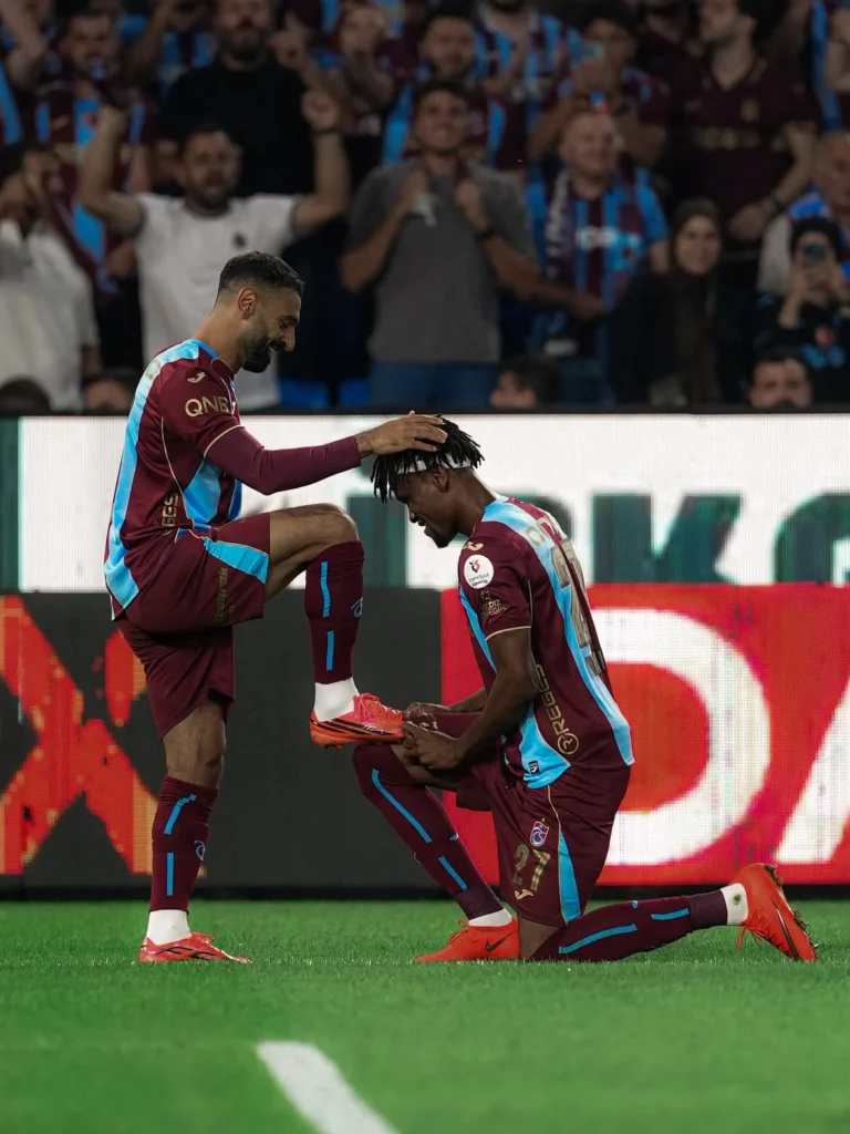 Trabzonspor-Galatasaray Maçı Dünya Basınında: Salah Gecesi