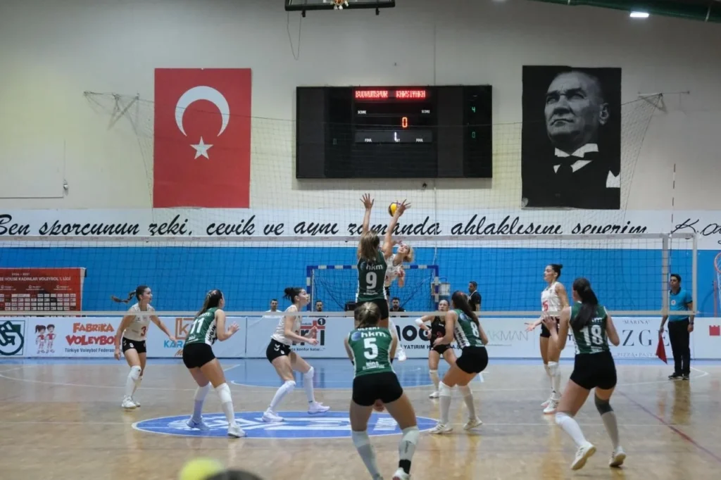 Bodrumspor Kadın Voleybol Takımı Karşıyaka’ya 3-0 Mağlup Oldu!